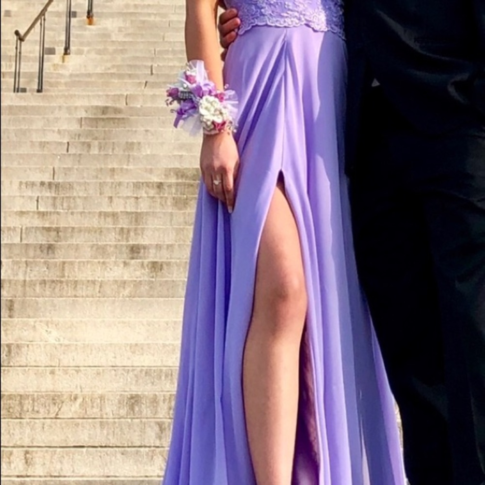 Prom Dress - Picture 3 of 5